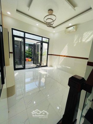 4 tầng sạch đẹp, cạnh vinhome, hxh 5m, 52m2, long bình q9, 6 tỷ tl