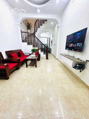 bán nhà trương định 38m2, 4pn, 5t 9,6 tỷ. nhà đẹp - ngõ thông - full nội thất