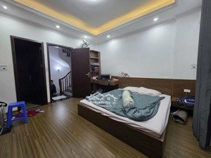 bán nhà bắc từ liêm, 5 tầng, 30m2, đầy đủ nội thất ở luôn, chỉ 5,7 tỷ