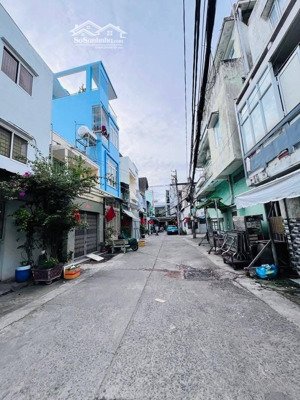 nhà mới đón tết, 2 tầng, đường bình tiên, ngay võ văn kiệt, quận 6, 4x13 giá chỉ 5 tỷ x xíu