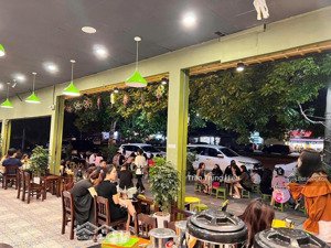 cho thuê nhà mặt phố lý nam đế,mặt tiền rộng:9m, diệ tích sử dụng hơn 60m2, sạch sẽ còn mới đẹp