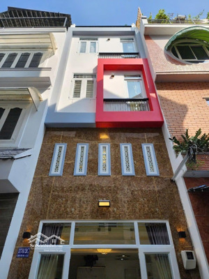 khu an ninh nhất chu văn an. dt 30m2 xây 1 trệt 3 lầu, sổ riêng. hẻm 6m, giá chỉ 1 tỷ 700.