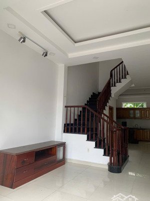 sở hữu ngay kẻo lỡ- cần bán giá đẹp- khu dân cư cát lái q2 cũ- mặt tiền đường 12m- 4 tầng