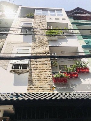 bán nhà tt quận 3 trần quang diệu - vị trí vàng hiếm có - giáp q1 _60m2 n4m - hẻm thẳng chỉ 8.x tỷ