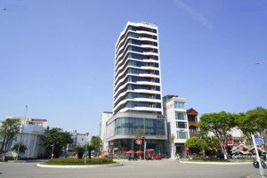 bán nhà 4 tầng mặt đường đại lộ 30/4 ngay quảng trường - 161m2 ngang 5m vị trí đẹp - giá tốt