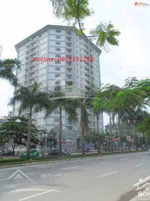 chính chủ cần tiền bán căn 71m 2ng full nội thất view hồ tại chung cư 5a lê đức thọ sổ đỏ trao tay