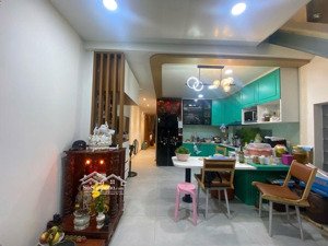 nhà đẹp khu vip luỹ bán bích giáp bàu cát, 60m2(4x15), đường ô tô 8m vị trí đẹp