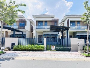 bán biệt thự đơn lập suncasa central vị trí đẹp đường dân chủ vsip ii 2tầng/250m2 giá 6tỷ9 full vat