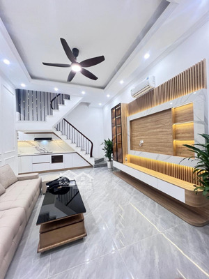 siêu hiếm, nhà mới bay nhanh, 10 bước ra mặt phố, ngõ 3 gác, tiện ích xung quanh đầy đủ, 54m*5t