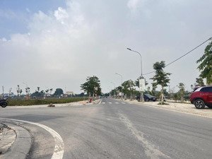 lô góc suất ngoại giao, view trực diện công viên khu đô thị yên bình sam sung thái nguyên