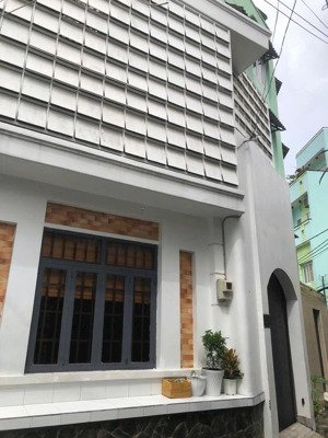 bán nhà hxh nhỏ nguyễn du , p7 , 60m2 , 6,7tỷ tl . lh : hải yến