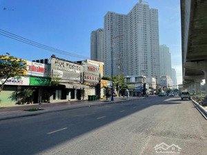 chính chủ cần bán căn nhà mặt tiền 4 tầng đường xa lộ hà nội ngay vincom chỉ 55 tỷ