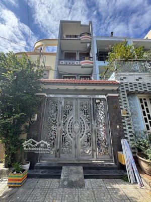 nhà ngay khu vip tên lửa - 4x20m - 4 tầng - cách aeon mall 100m - công viên trước nhà -vị trí đỉnh