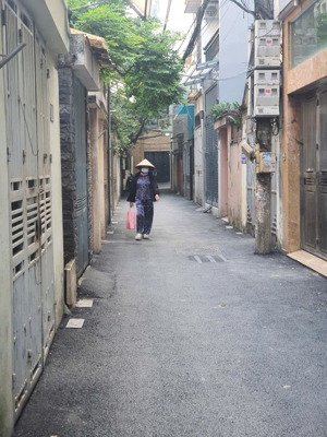 cho thuê nhà vương thừa vũ, 5 tầng, gần chợ, ngõ áp phan rộng sạch sẽ, chủ thiện chí