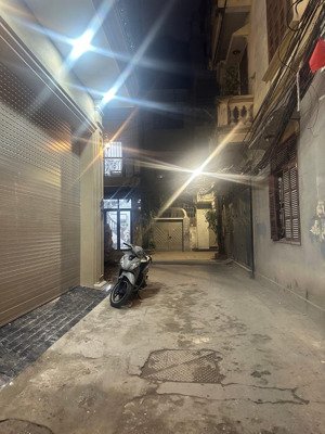 cực hiếm !!! hoàng hoa thám 40m 6 tầng thang máy oto vào nhà lô góc 3 thoáng giá chỉ 10.5tỷ