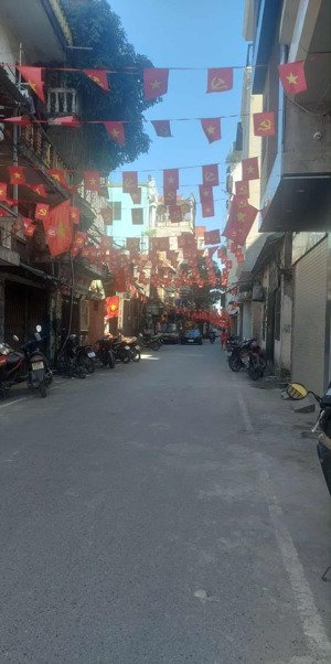 bán nhà giải phóng, ngã tư vọng, 32m2, 3 ngủ, ngõ thông, ô tô 10m, sđcc, nhỉnh 6 tỷ