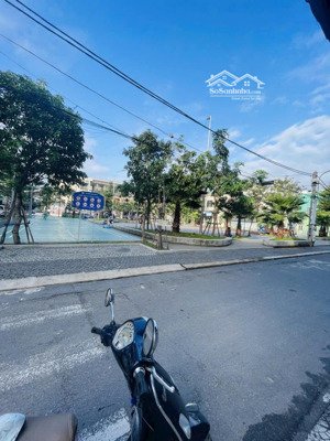 chủ mong muốn bán nhanh căn đất đường nguyễn nhàn, hòa thọ đông chỉ cần 5,4 tỷ có ngay 94m2 đất.