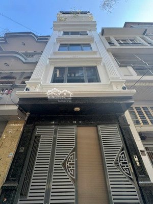 giảm 1 tỷ,bán gấp nhà dân cạnh trường đảng hoàng quốc việt 50m 5 tầng ô tô vỉa hè gần phố.chỉ 20 tỷ