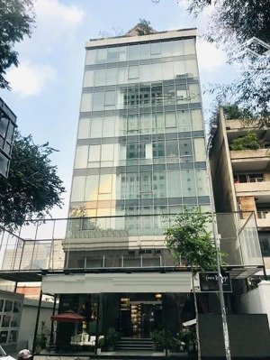 cho thuê tòa nhà mt nguyễn gia trí, p.25, q.bình thạnh, ngang 9 dài 23m, hầm trệt 7 lầu, thang máy