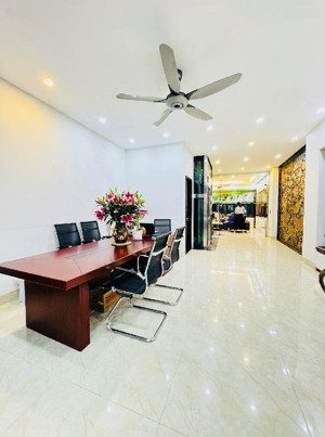 chính chủ gửi quỹ căn lk, bt an hưng. dt từ 83m²- 500m²vị trí đẹp giá chỉ từ 21.6 tỷ. lh 