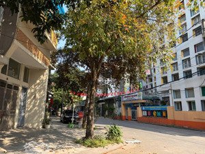 đất đẹp, khuôn tiền đường 3 ô tô tránh nhau cạnh hồ công viên thượng thanh phố thanh am