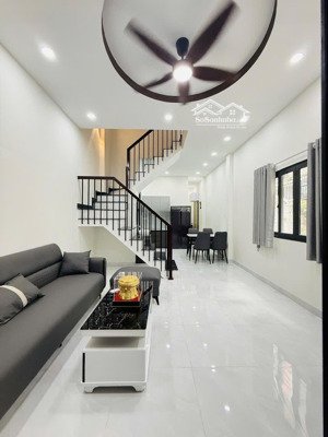 nhà mới đón tết - chế lan viên-tân phú- hẻm 6m thông- 100tr/m2-full nội thất- chỉ 5.x