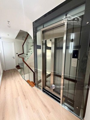 (975) nhà đẹp hai bà trưng, ôtô đỗ cổng, 61m, full nội thất cao cấp, thang máy nk, giá nhỉnh 16 tỷ