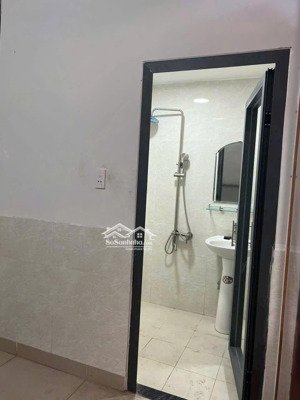 nhà mặt tiền kinh doanh ngay chợ thủ đức