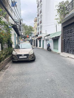 hẻm ô tô - 81m2 - 4 tầng btct - huỳnh văn bánh - phú nhuận - 14 tỷ