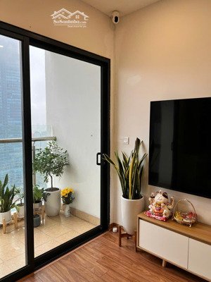 chính chủ cho thuê căn hộ 3pn đồ cơ bản chung cư the sun mễ trì, giá 17tr. lh: 