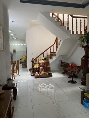 chủ bán gấp giá siêu hạt dẻ nhà gần mặt tiền hà huy giáp gần 110m chỉ nhỉnh 7 đồng