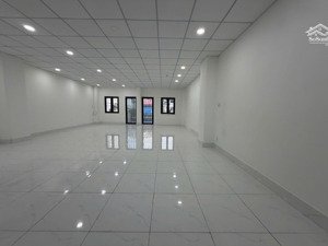 văn phòng trống diện tích 85m2 tại đường lê văn sỹ, p.1, tân bình