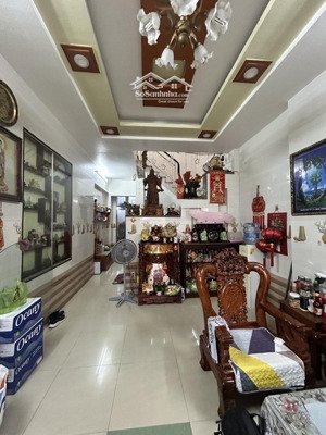 bán nhà riêng 4pn, 3 tầng, 7,99 tỷ, 94m2 sát đs khu tên lửa