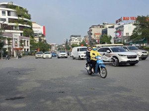 siêu phẩm tòa nhà 286m2 - mặt phố tây hồ - 6t thang máy - vỉa hè kinh doanh - giá chỉ hơn trăm tỷ