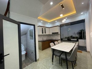 nhà đẹp ngọc thụy long biên giá: 7,4 tỷ