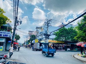 góc 2 mặt tiền gò xoài - 4x20m - nhà cấp 4 - đang cho thuê - giá tốt nhất khu vực