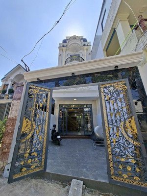 bán nhà mặt tiền nguyễn đình chiểu dĩ an, gần chợ dĩ an 1