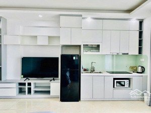 em diệp cần cho thuê quỹ căn giá tốt tại dự án dcapitale. lh 