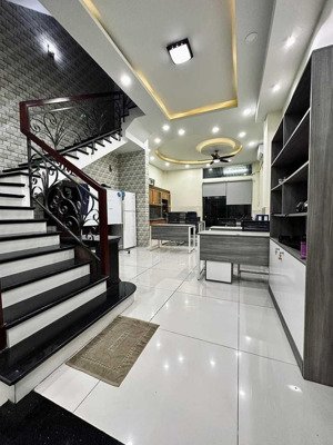 bán gấp nhà đẹp đặng thùy trâm, bình thạnh, dt 5m x 15m, 3 tầng, 5 pn, gần ngay đh văn lang cs3