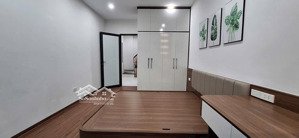 bán nhà đại cát - oto vào nhà -32m-5 tầng- giá chỉ nhỉnh 6 tỷ thôi ak