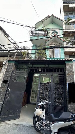 bán nhà xóm chiếu quận 4 - 3 tầng đúc - 48m2 - chỉ 5 tỷ - khu dân trí cao an ninh yên tĩnh