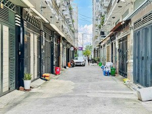 nhà 1/ hxh nguyễn văn dung p6, dt 4x15m đúc tl3l giá 8.9 tỷ còn bớt