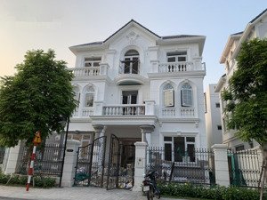 quỹ căn ngoại giao độc quyền trực tiếp chủ đầu tư vin chiết khấu 21,5%, vay 70%, tặng xe vf8 vf9