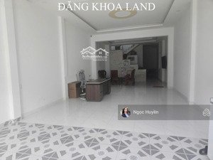 bán nhà 3 tầng mặt tiền cạnh đs 5 linh xuân - kv kd sầm uất - dt : 100m2 - giá 6 .x tỷ