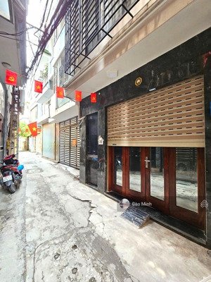 (977) nhà cầu giấy khu ở yên tĩnh - ngõ rộng thoáng - full nội thất - mt 4,5m - giá đẹp chỉ 13 tỷ