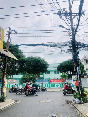 hẻm 8m thông thạch lam - ngay trường đồng khởi, lũy bán bích ( 4x21m, 1 lầu ) chỉ 8.9 tỷ