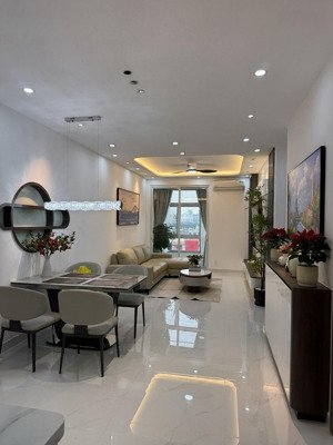 cần bán căn hộ sky garden, pmh, q7 nhà đẹp, mới 100%, nội thất cao cấp. lh: 