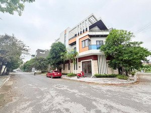 nhà đầu ve mặt tiền hơn 16m gần bv hợp lực