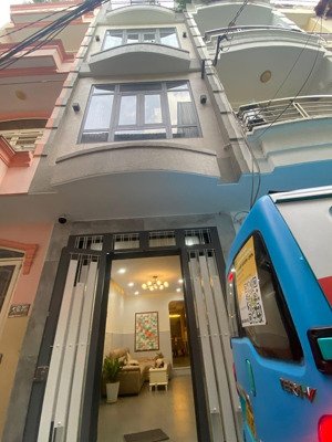 bán nhà riêng 30m2, 4,5 tỷ tại đào duy từ, q10, hcm siêu hot, lh ngay đi ạ