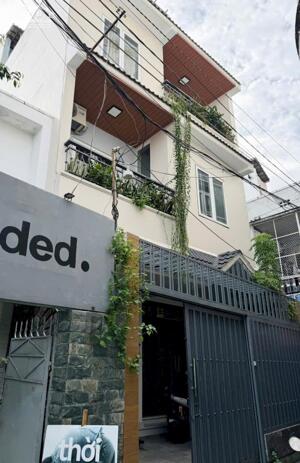 Đón biệt thự may mắn 6.4 x 18m 1 trệt 3 lầu trung tâm Q1 TP.HCM